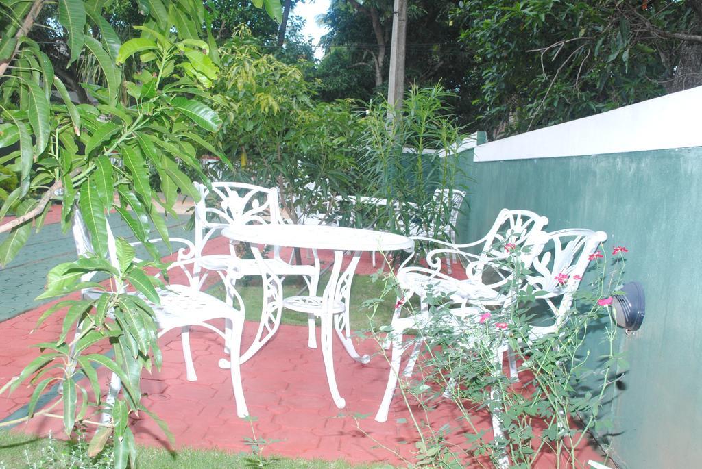Montana Rest Anuradhapura Exterior foto